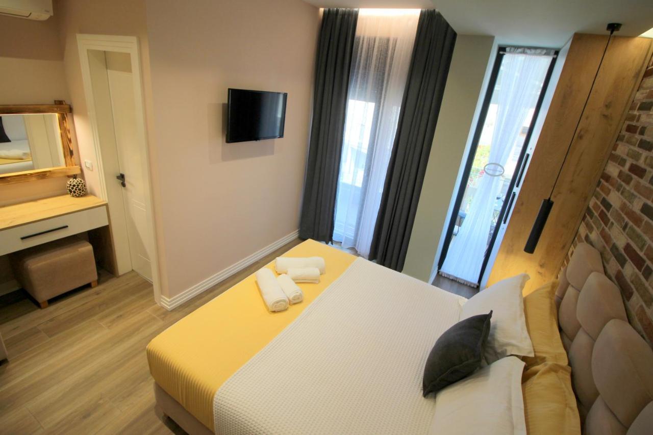Ngjela Apartments Саранде Екстериор снимка